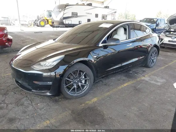 5YJ3E1EB8KF390638 2019 TESLA MODEL 3 - Image 2