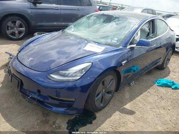 5YJ3E1EB8KF391014 2019 TESLA MODEL 3 - Image 2