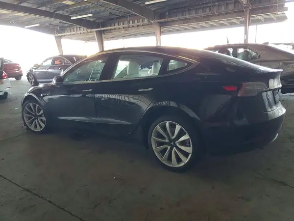 5YJ3E1EB8KF392373 2019 TESLA MODEL 3 - Image 2