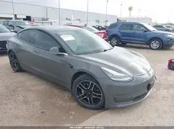 5YJ3E1EB8KF392535 2019 TESLA MODEL 3