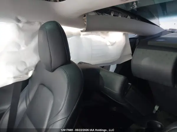5YJ3E1EB8KF415263 2019 TESLA MODEL 3 - Image 8
