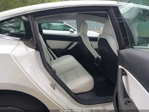 5YJ3E1EB8KF421533 2019 TESLA MODEL 3 - Image 8