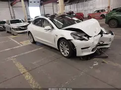 5YJ3E1EB8KF421600 2019 TESLA MODEL 3