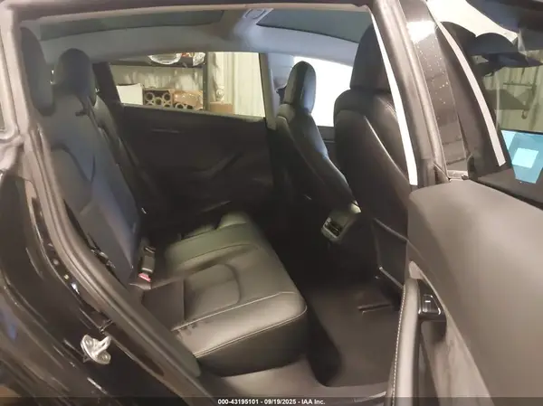 5YJ3E1EB8KF432452 2019 TESLA MODEL 3 - Image 8