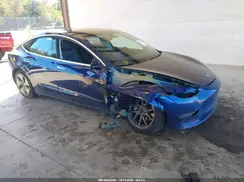 5YJ3E1EB8KF433049 2019 TESLA MODEL 3