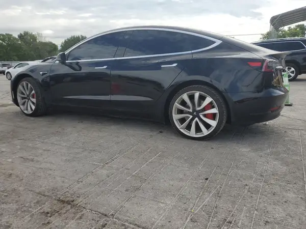 5YJ3E1EB8KF438686 2019 TESLA MODEL 3 - Image 2