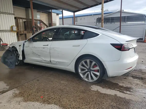 5YJ3E1EB8KF440289 2019 TESLA MODEL 3 - Image 2