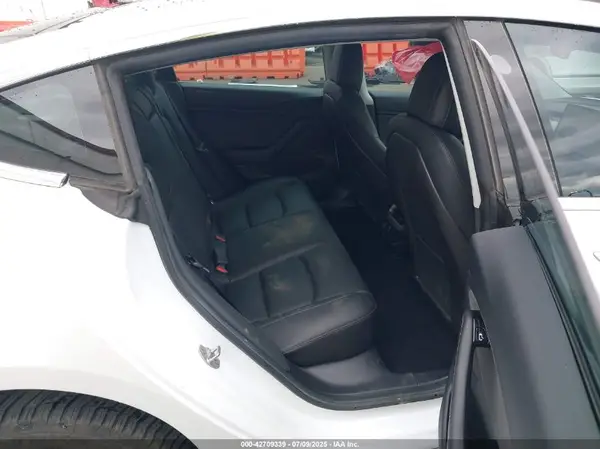 5YJ3E1EB8KF451860 2019 TESLA MODEL 3 - Image 8