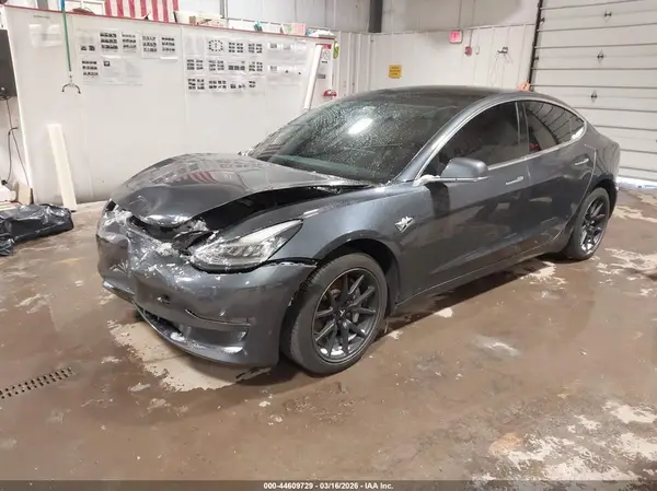 5YJ3E1EB8KF452281 2019 TESLA MODEL 3 - Image 2