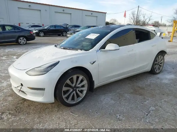 5YJ3E1EB8KF454161 2019 TESLA MODEL 3 - Image 2