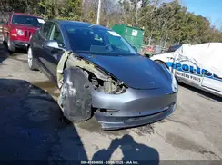 5YJ3E1EB8KF469629 2019 TESLA MODEL 3