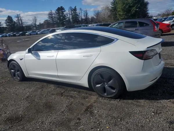 5YJ3E1EB8KF493364 2019 TESLA MODEL 3 - Image 2