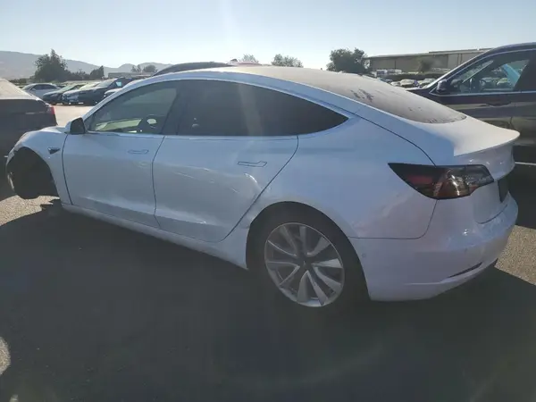 5YJ3E1EB8KF494918 2019 TESLA MODEL 3 - Image 2