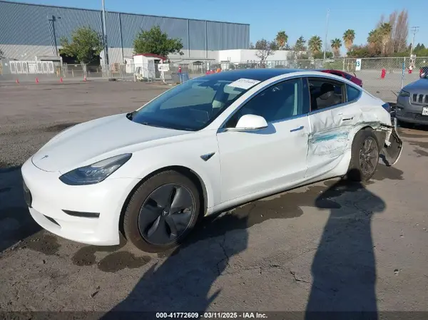 5YJ3E1EB8KF510955 2019 TESLA MODEL 3 - Image 2