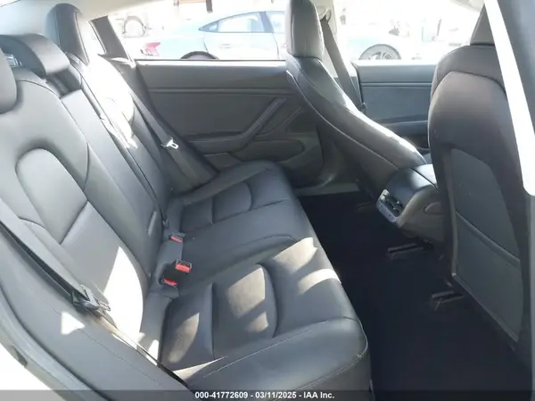 5YJ3E1EB8KF510955 2019 TESLA MODEL 3 - Image 8