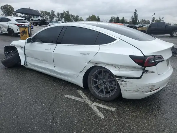 5YJ3E1EB8KF511152 2019 TESLA MODEL 3 - Image 2