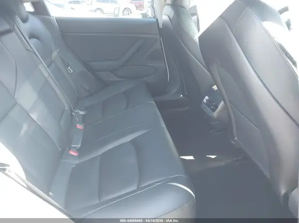 5YJ3E1EB8KF511328 2019 TESLA MODEL 3 - Image 8