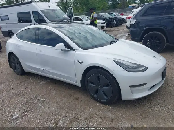 5YJ3E1EB8KF511538 2019 TESLA MODEL 3 - Image 1