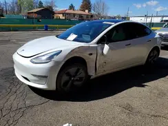 5YJ3E1EB8KF517727 2019 TESLA MODEL 3