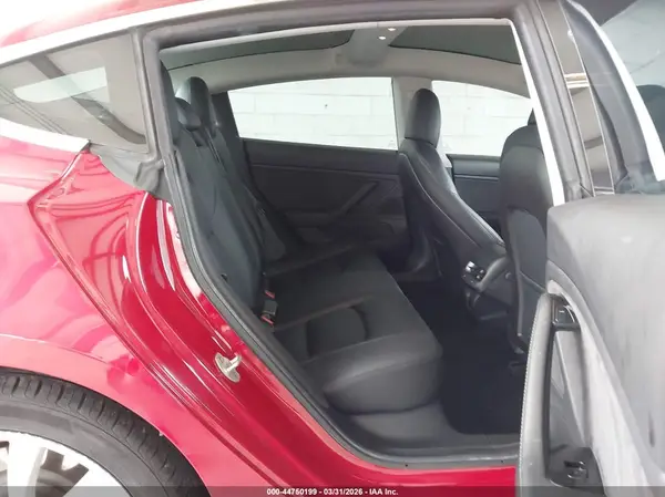 5YJ3E1EB8KF535239 2019 TESLA MODEL 3 - Image 8