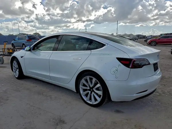 5YJ3E1EB8LF589061 2020 TESLA MODEL 3 - Image 2