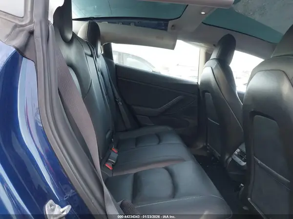 5YJ3E1EB8LF617408 2020 TESLA MODEL 3 - Image 8