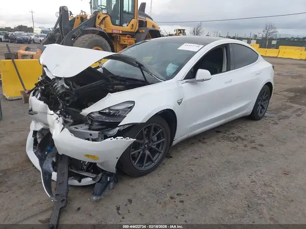 5YJ3E1EB8LF637433 2020 TESLA MODEL 3 - Image 2