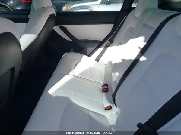 5YJ3E1EB8LF638923 2020 TESLA MODEL 3 - Image 8