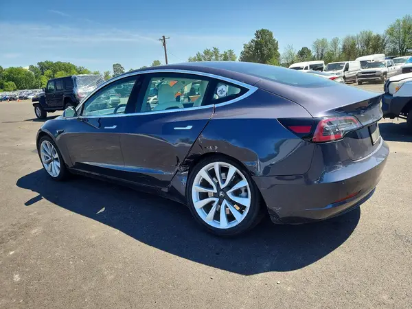 5YJ3E1EB8LF640123 2020 TESLA MODEL 3 - Image 2