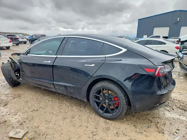 5YJ3E1EB8LF662896 2020 TESLA MODEL 3 - Image 2