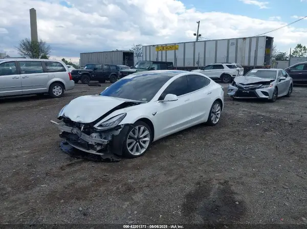 5YJ3E1EB8LF667404 2020 TESLA MODEL 3 - Image 2