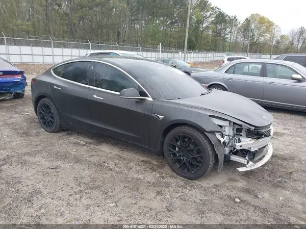 5YJ3E1EB8LF712583 2020 TESLA MODEL 3 - Image 1