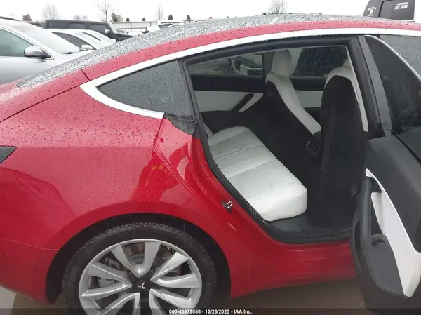 5YJ3E1EB8LF712793 2020 TESLA MODEL 3 - Image 8