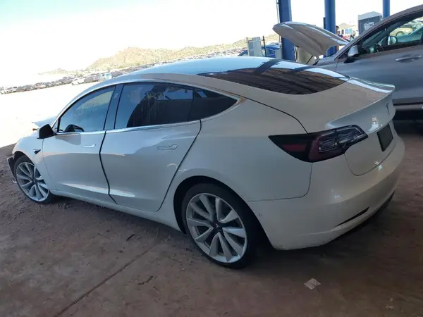5YJ3E1EB8LF719811 2020 TESLA MODEL 3 - Image 2