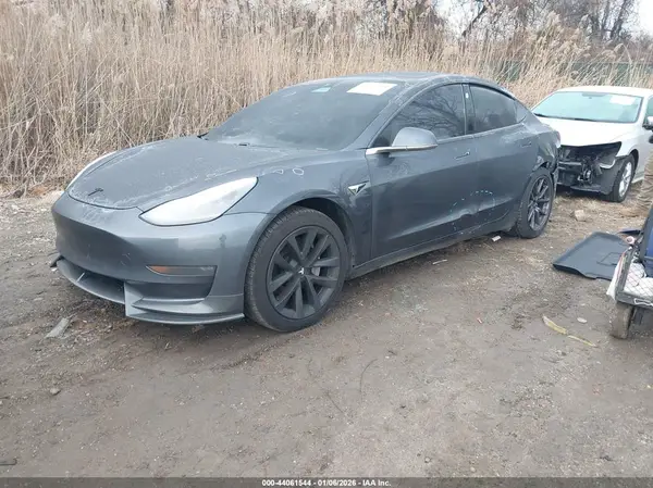 5YJ3E1EB8LF790345 2020 TESLA MODEL 3 - Image 2