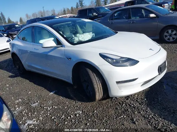 5YJ3E1EB8LF795920 2020 TESLA MODEL 3 - Image 1