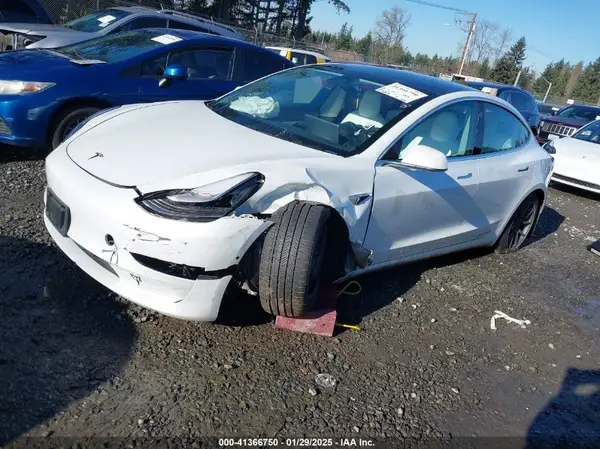 5YJ3E1EB8LF795920 2020 TESLA MODEL 3 - Image 2