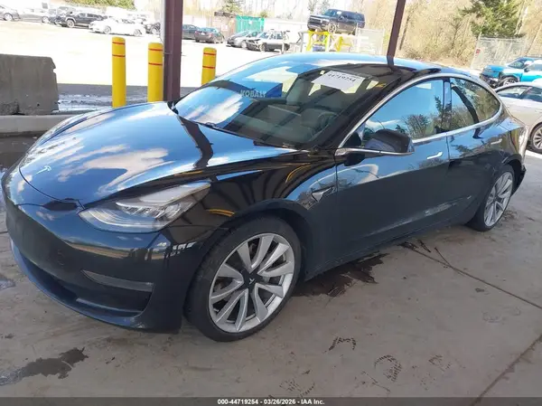 5YJ3E1EB8LF801134 2020 TESLA MODEL 3 - Image 2