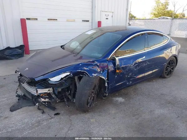 5YJ3E1EB8LF803062 2020 TESLA MODEL 3 - Image 2