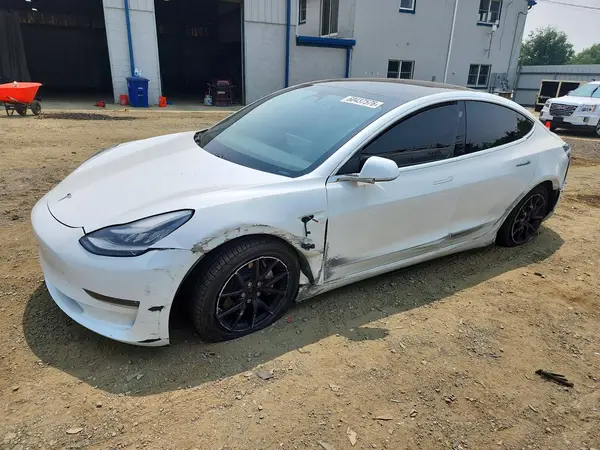 5YJ3E1EB8LF811758 2020 TESLA MODEL 3 - Image 1
