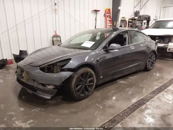 5YJ3E1EB8MF009910 2021 TESLA MODEL 3 - Image 2