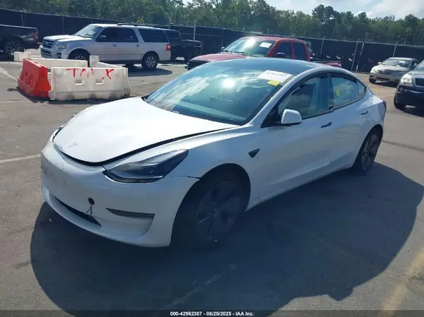 5YJ3E1EB8MF032832 2021 TESLA MODEL 3 - Image 2