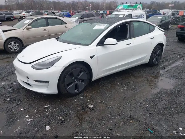 5YJ3E1EB8MF032863 2021 TESLA MODEL 3 - Image 2