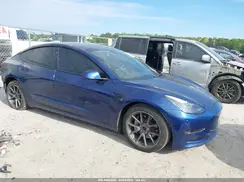 5YJ3E1EB8MF049288 2021 TESLA MODEL 3