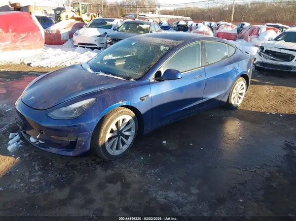 5YJ3E1EB8MF049923 2021 TESLA MODEL 3 - Image 2