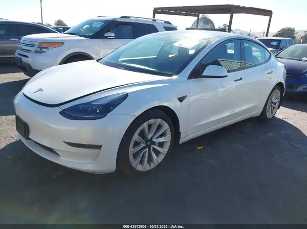 5YJ3E1EB8MF050750 2021 TESLA MODEL 3 - Image 2