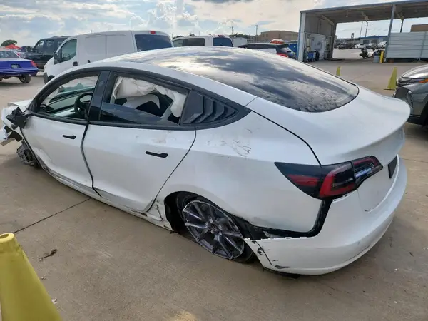 5YJ3E1EB8MF053955 2021 TESLA MODEL 3 - Image 2