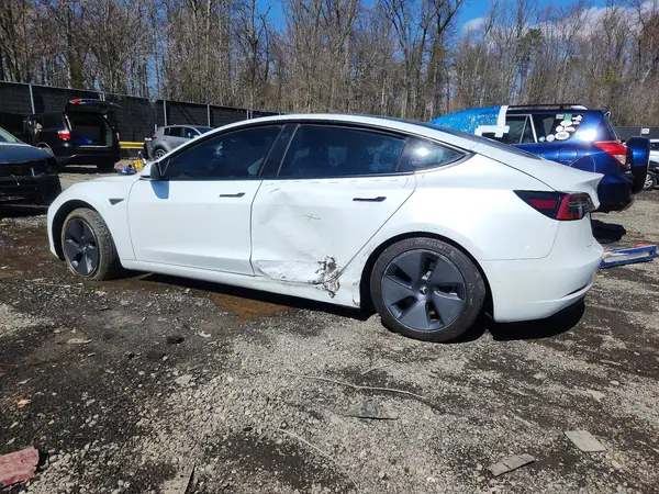 5YJ3E1EB8MF060954 2021 TESLA MODEL 3 - Image 2
