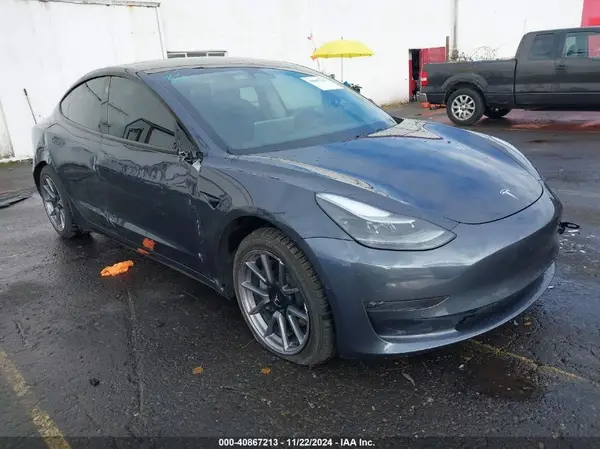 5YJ3E1EB8MF065572 2021 TESLA MODEL 3 - Image 1