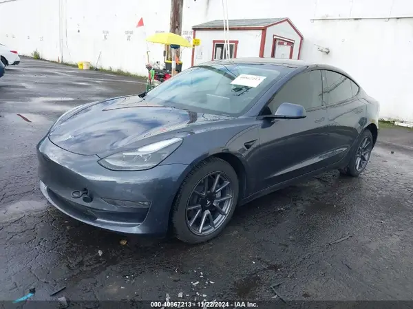 5YJ3E1EB8MF065572 2021 TESLA MODEL 3 - Image 2